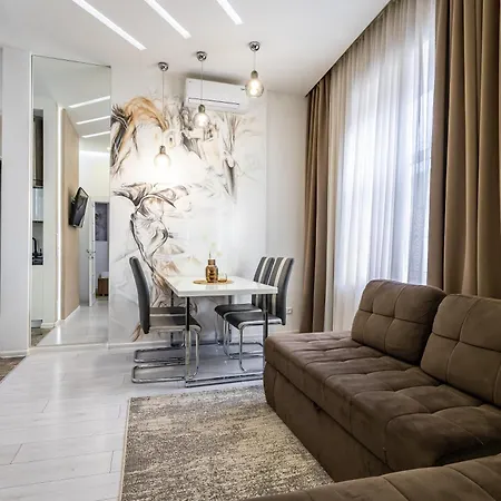 Apartment Avangard Horodotska 31