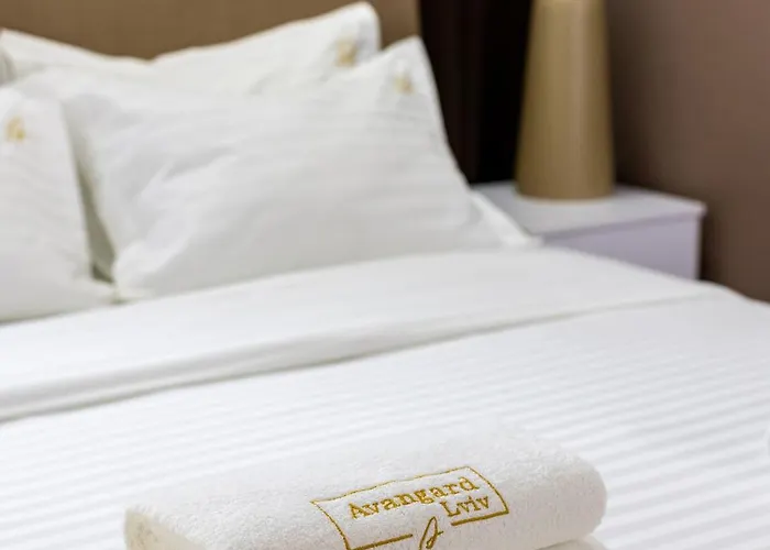 Avangard Horodotska 31 * Lwów