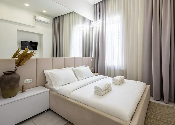 Avangard Horodotska 31 * Lviv